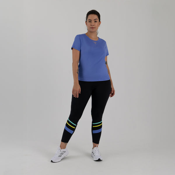 Conjunto deportivo para mujer de camiseta y leggins negro
