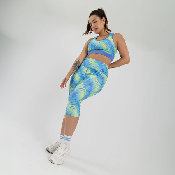 Conjunto para mujer de top deportivo y legging corto